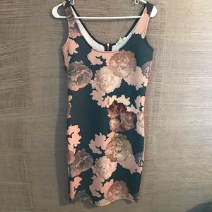 Women’s dress